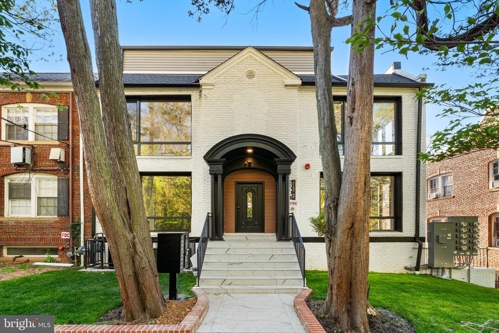 2504 41st Street Nw - Photo 2