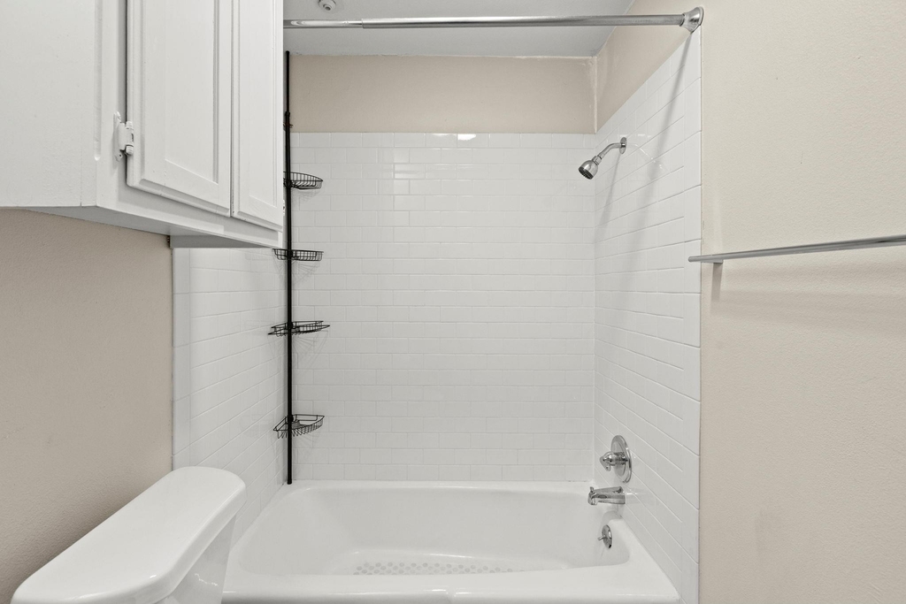 2810 Nueces St - Photo 17