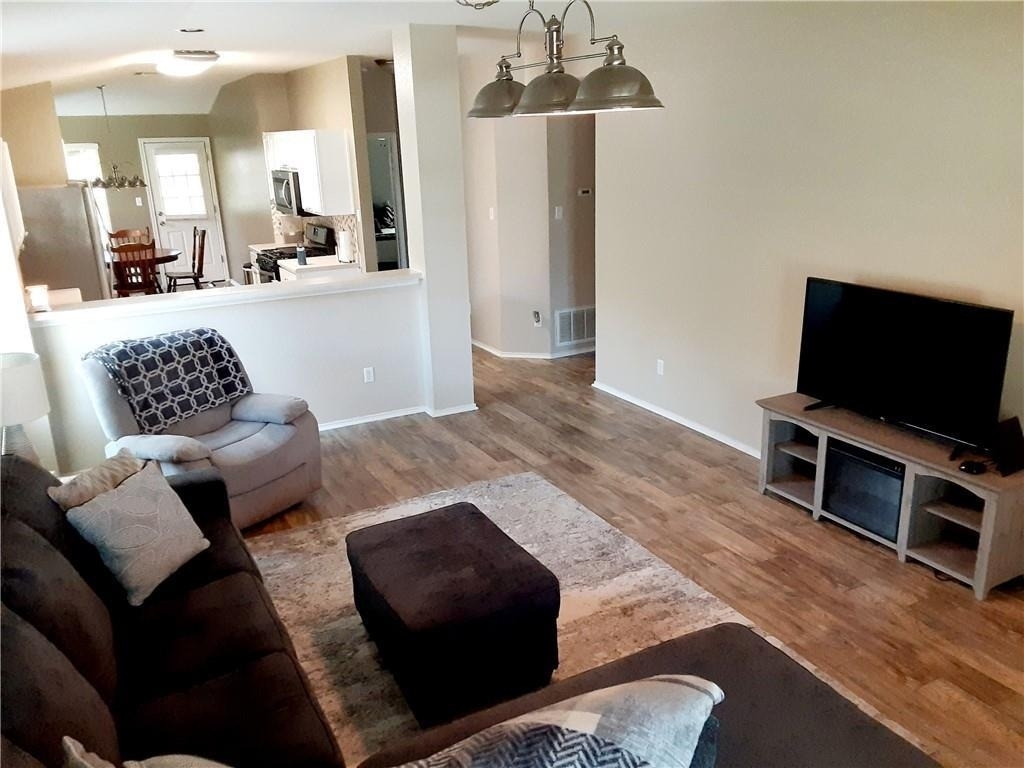 317 Mccarthur Dr - Photo 2