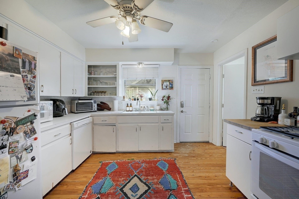 2709 S 2nd St - Photo 9