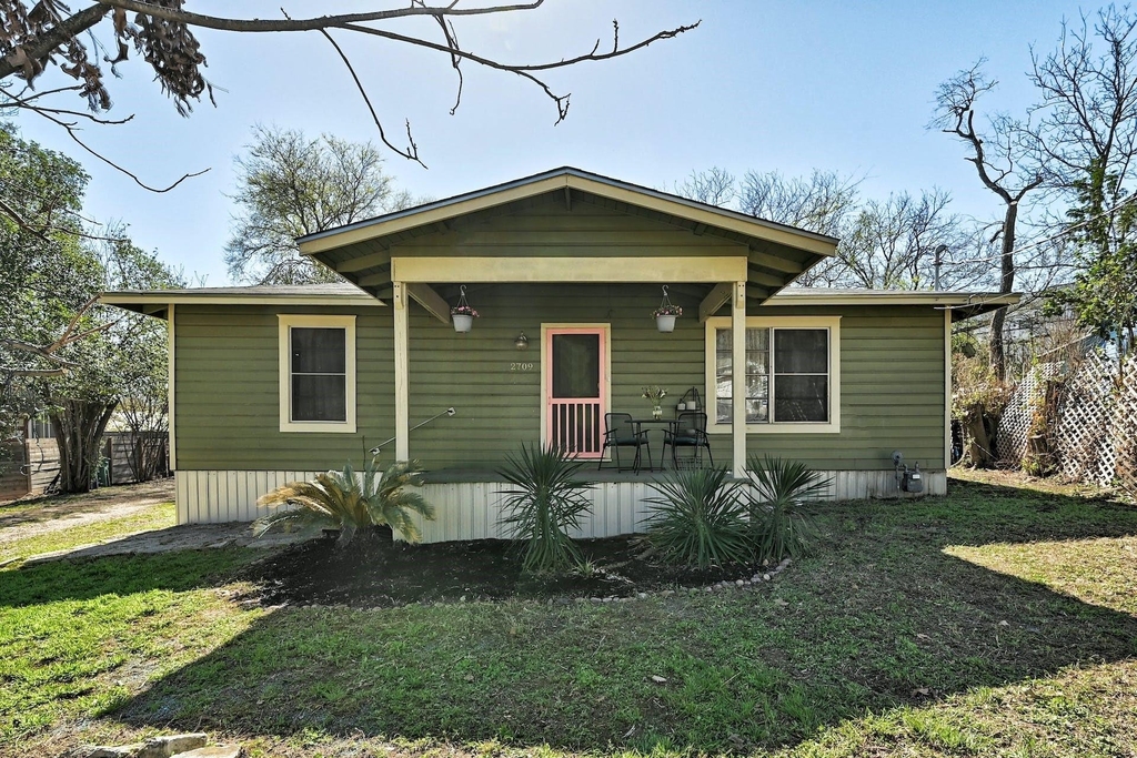 2709 S 2nd St - Photo 1