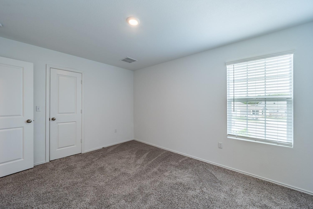 10217 Prague Ct - Photo 20