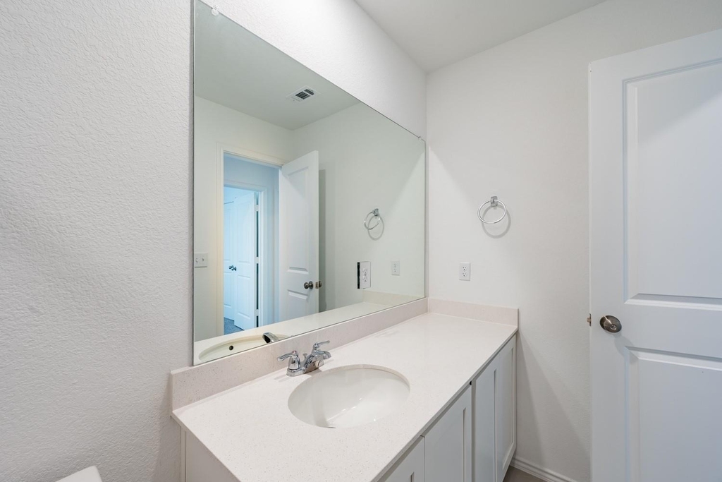 10217 Prague Ct - Photo 22