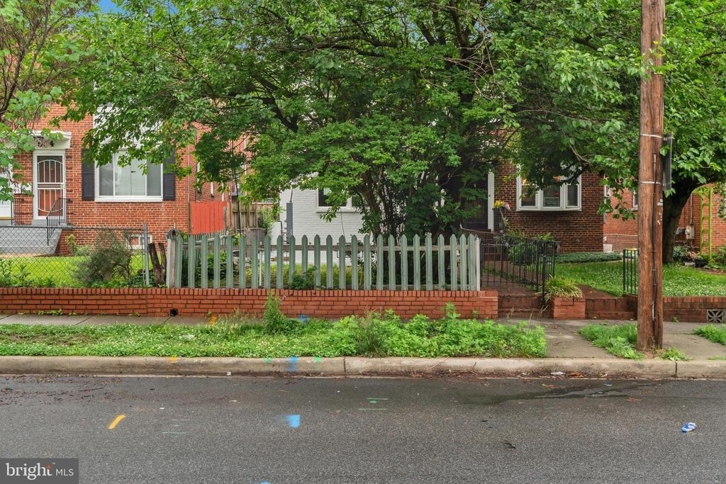 518 Oglethorpe Street Ne - Photo 2
