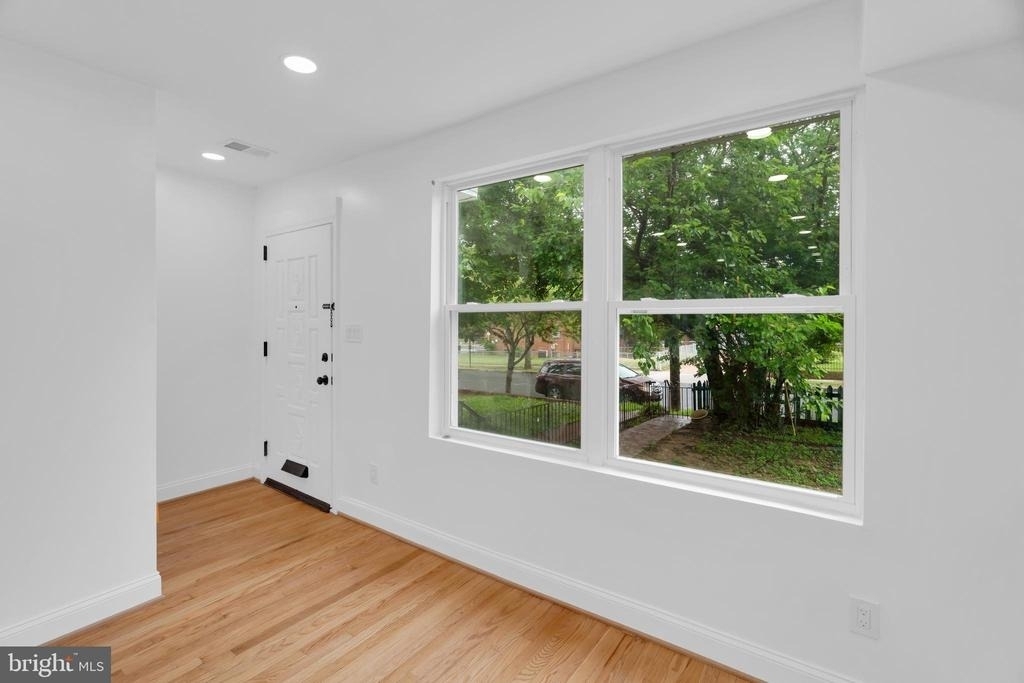 518 Oglethorpe Street Ne - Photo 18