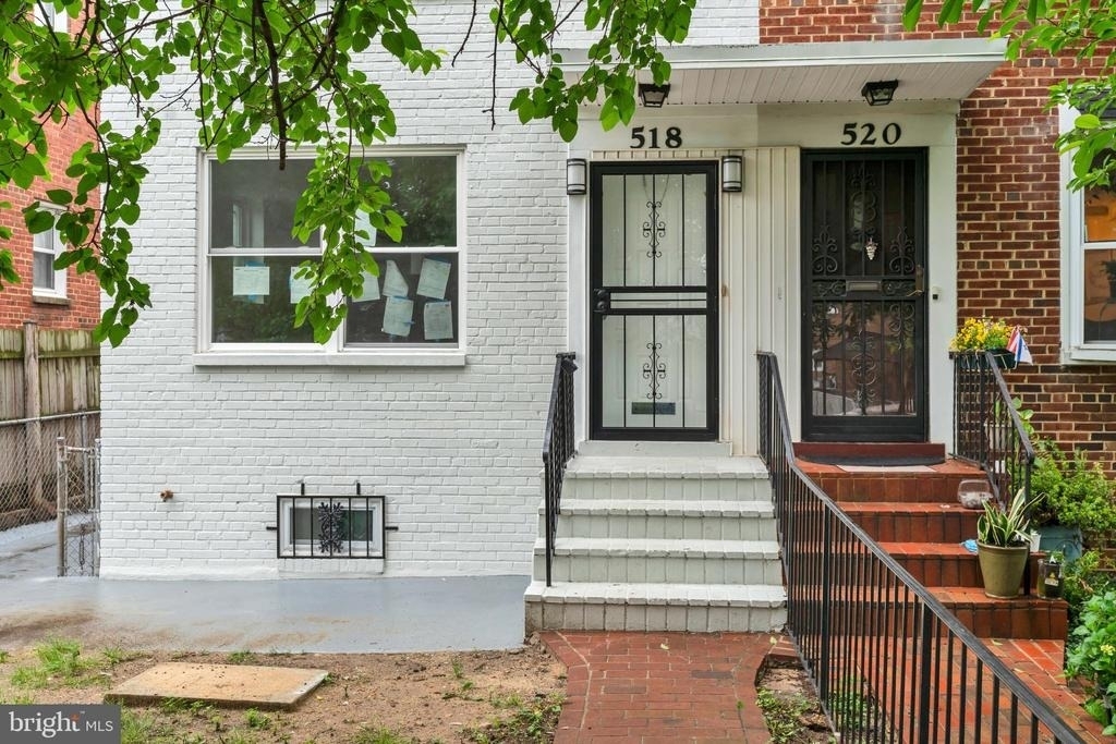 518 Oglethorpe Street Ne - Photo 3