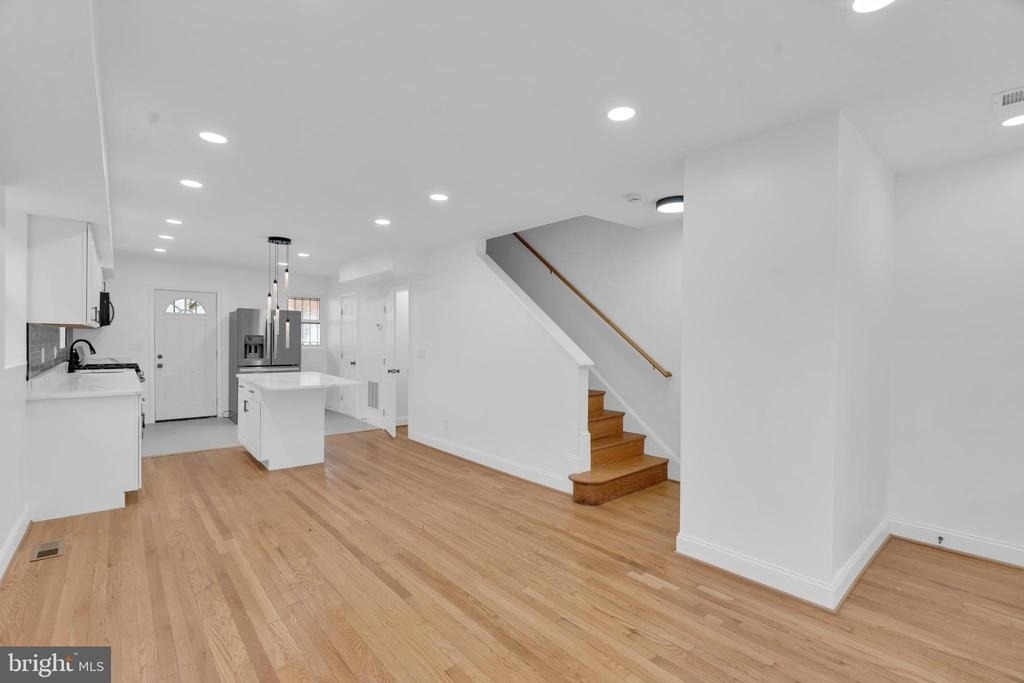 518 Oglethorpe Street Ne - Photo 8