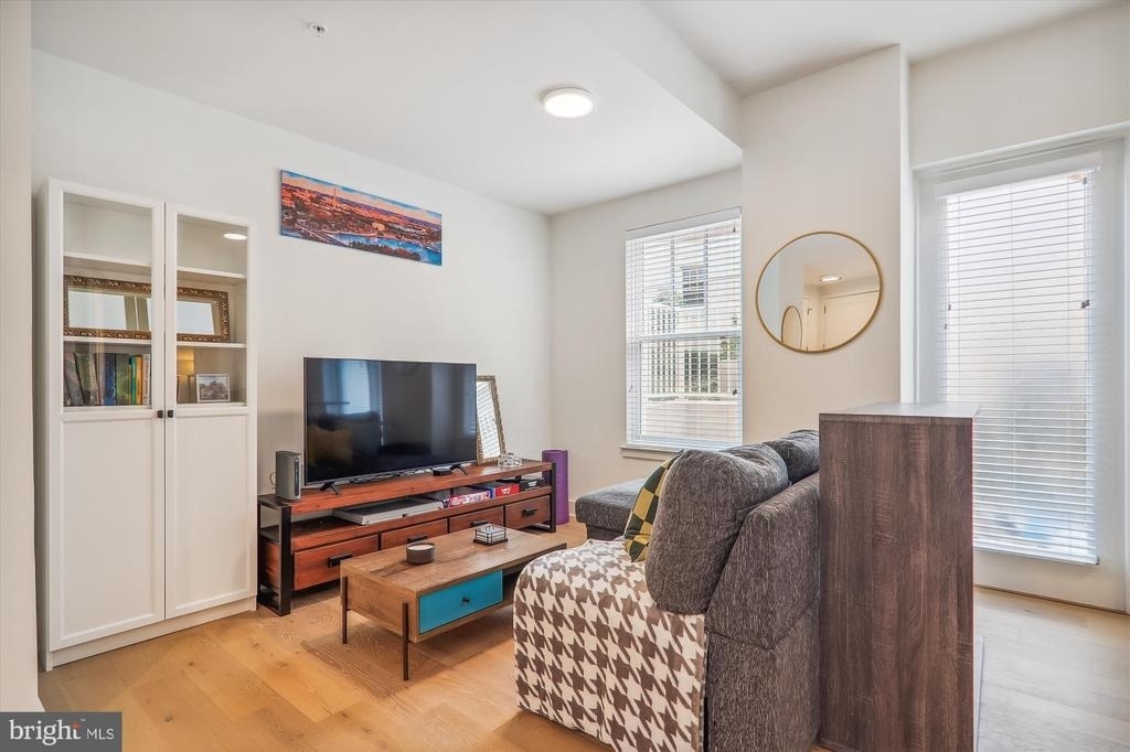 6803 Cameron Drive Nw - Photo 8