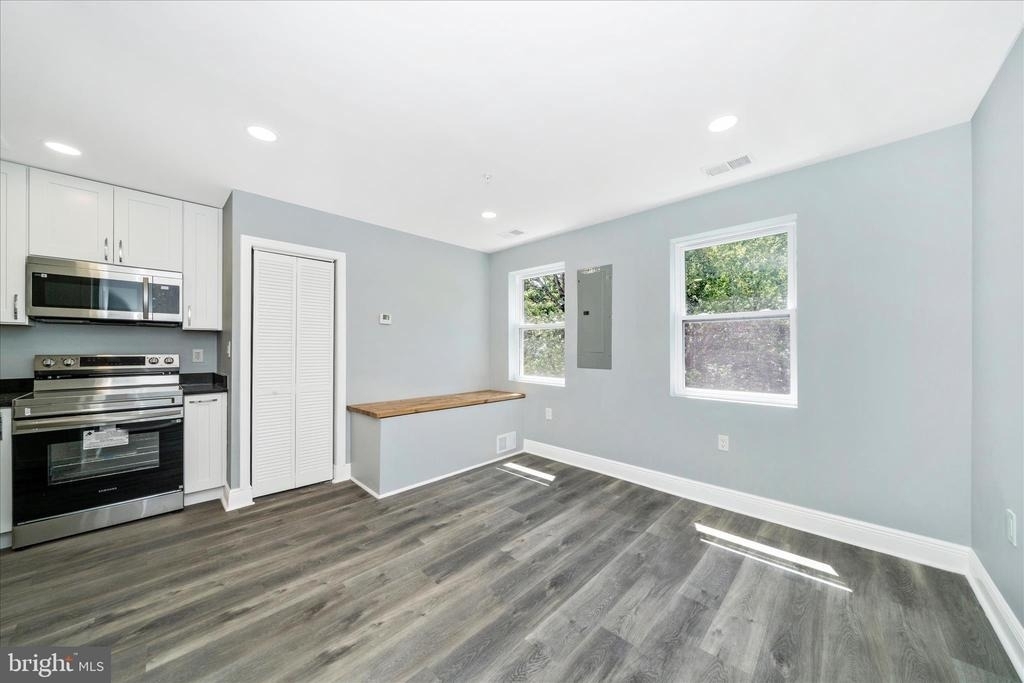 2908 2nd Street Se - Photo 11
