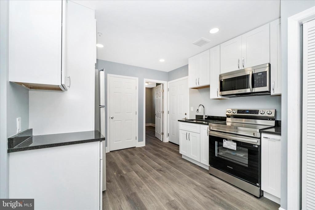 2908 2nd Street Se - Photo 7