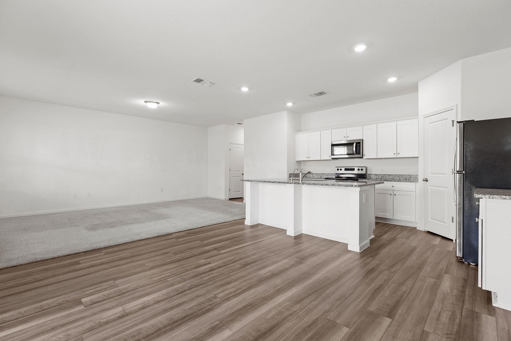 409 Line Of Fire Way - Photo 9