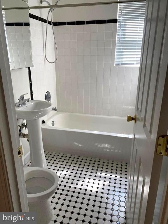 705 Brandywine Street Se - Photo 8
