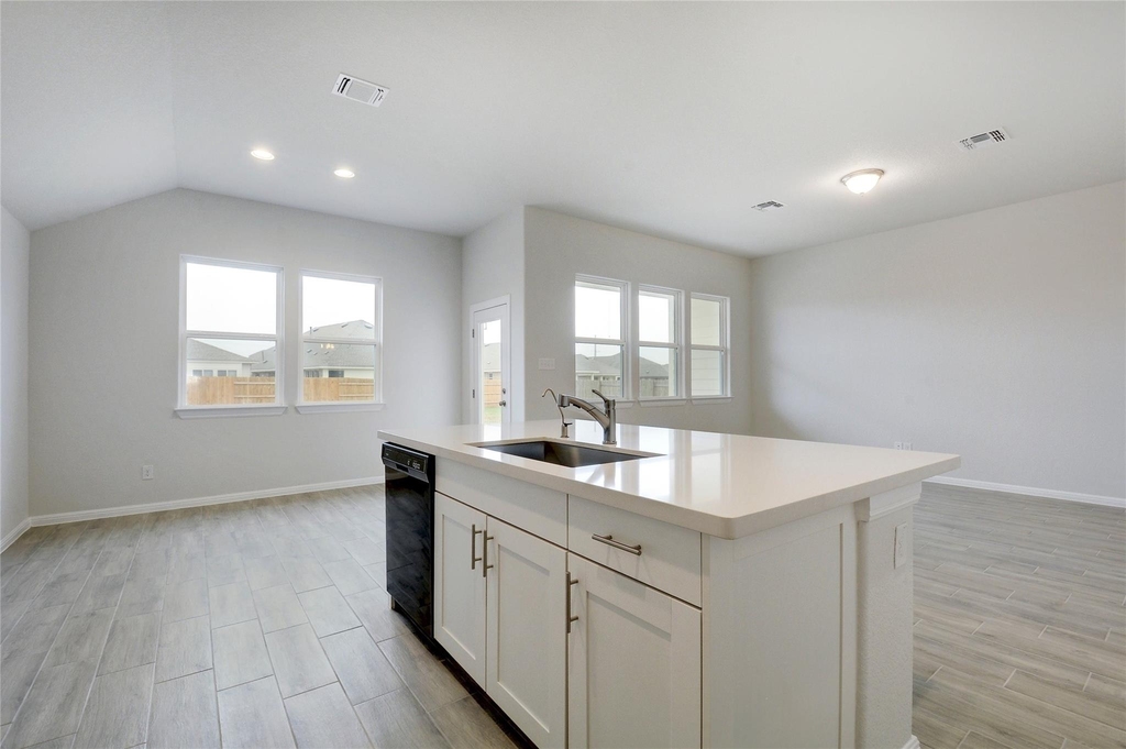 134 Edgewater Trl - Photo 9
