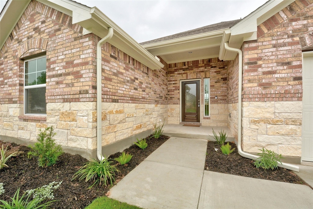 134 Edgewater Trl - Photo 4