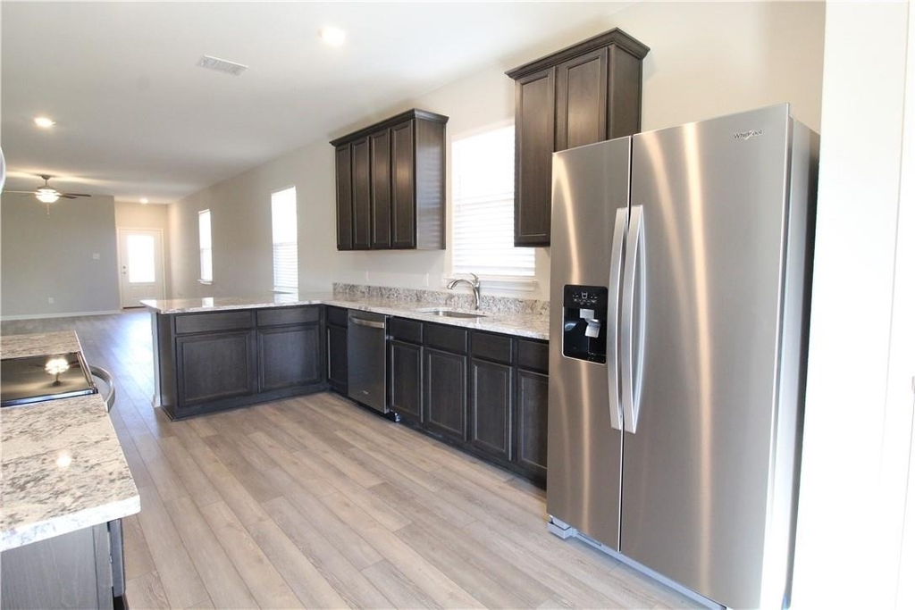 509 Washington Dr - Photo 4