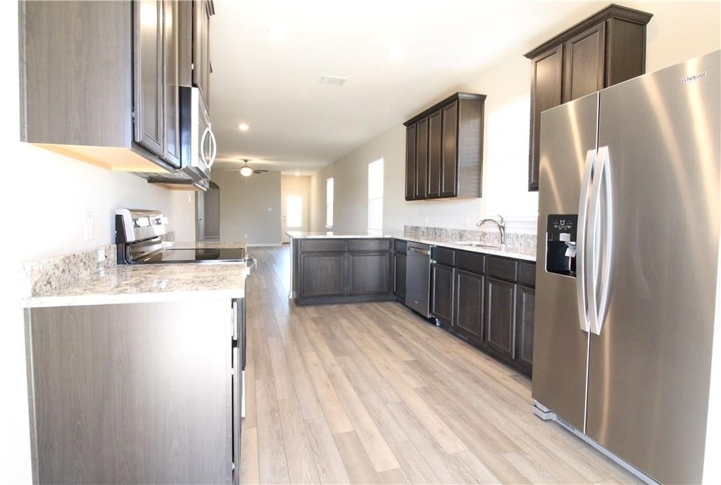 509 Washington Dr - Photo 2