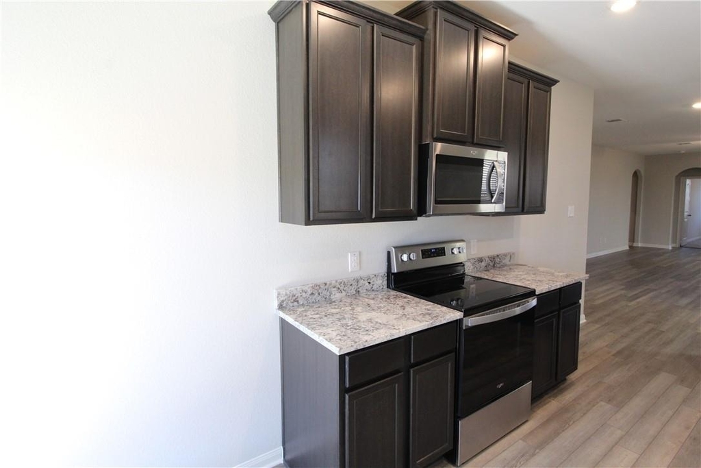 509 Washington Dr - Photo 3