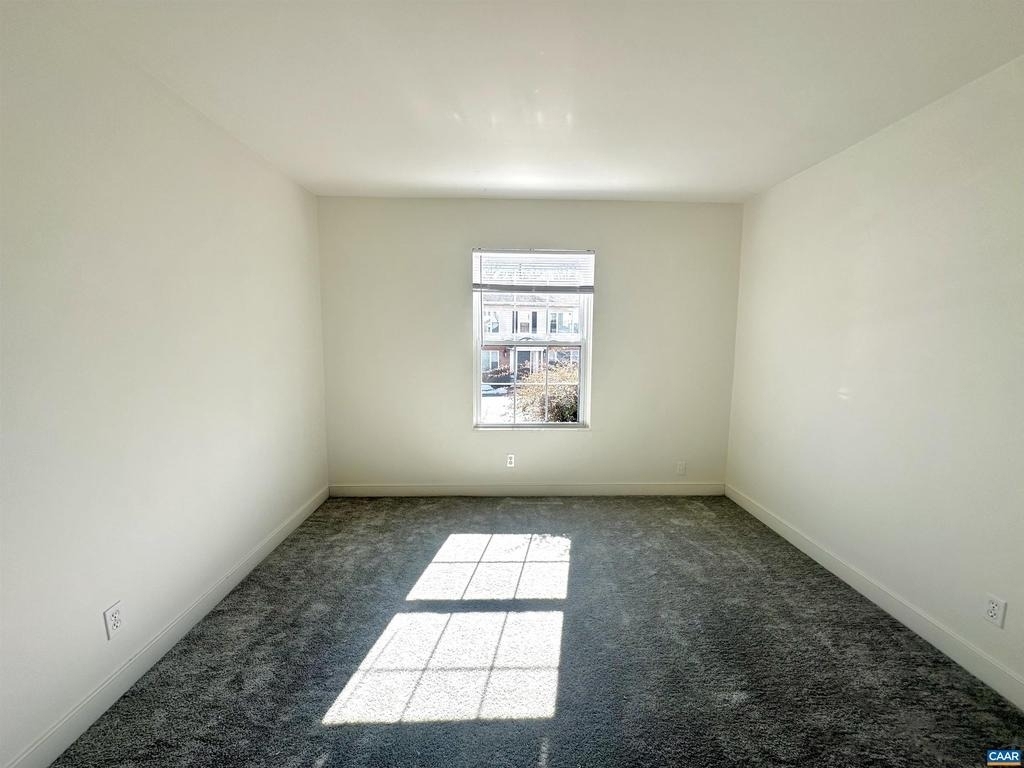 845 Fountain Ct - Photo 8