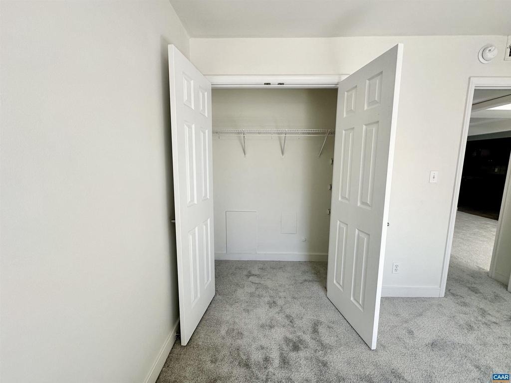 845 Fountain Ct - Photo 9
