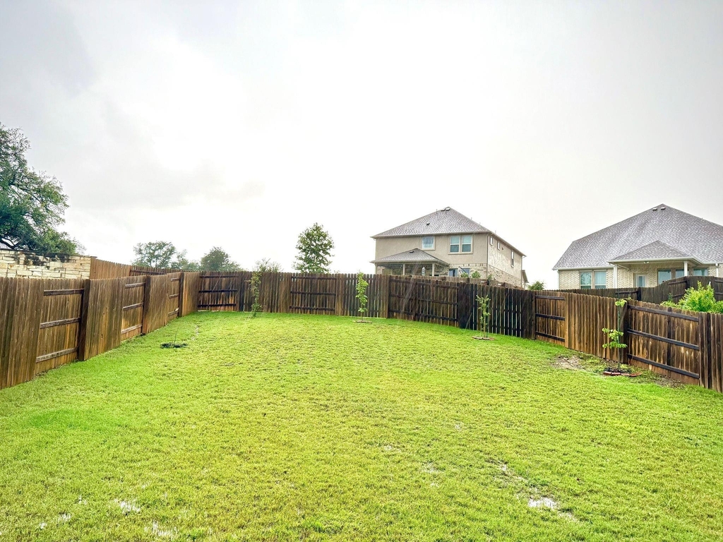 612 Silent Creek Cv - Photo 24