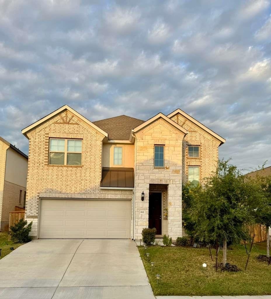 612 Silent Creek Cv - Photo 0