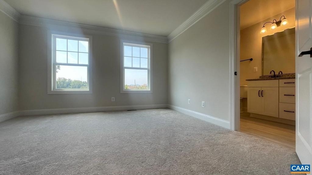 4006 Varick St - Photo 17