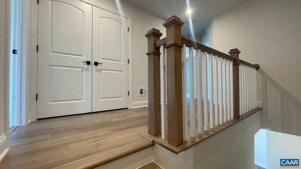 4006 Varick St - Photo 12