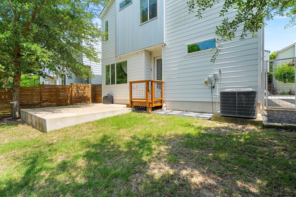 705 N Bluff Dr - Photo 26