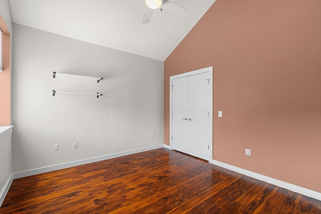 705 N Bluff Dr - Photo 17