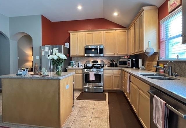 10717 Casitas Dr - Photo 6