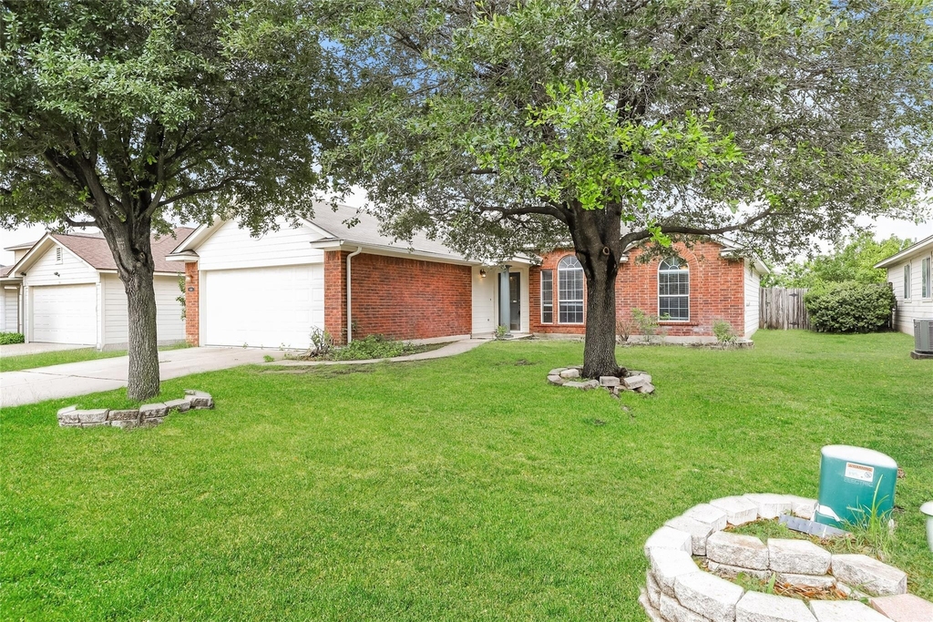 1561 Kenneys Way - Photo 1