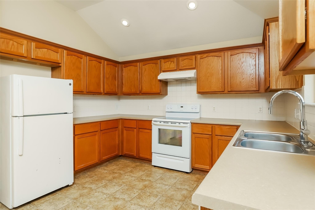 1561 Kenneys Way - Photo 9