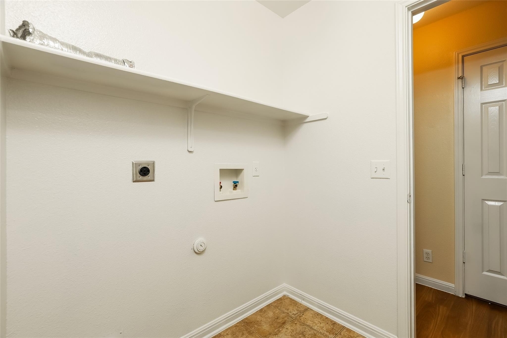 1561 Kenneys Way - Photo 25