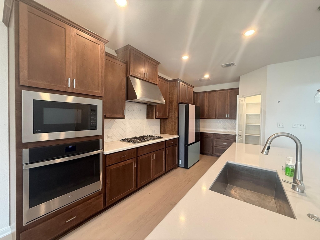628 Leeward Pass - Photo 6