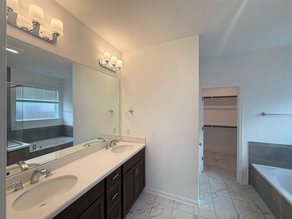 628 Leeward Pass - Photo 14