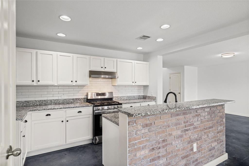 15105 Verela Dr - Photo 4