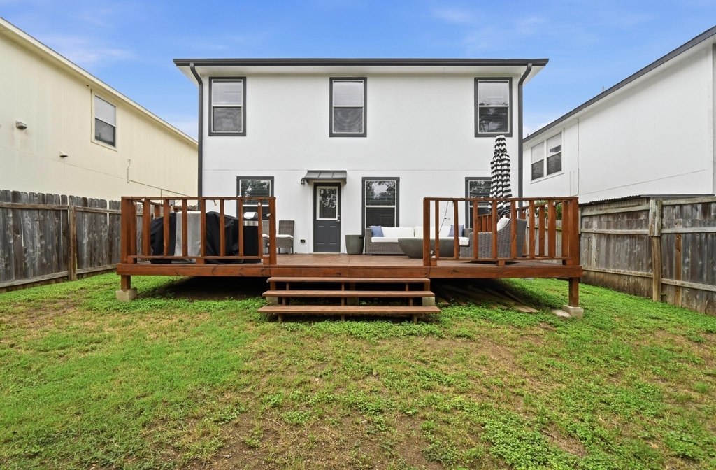 1414 Strickland Dr - Photo 24