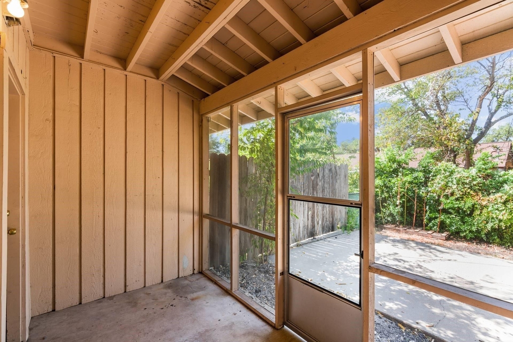 2205 Lanier Dr - Photo 12