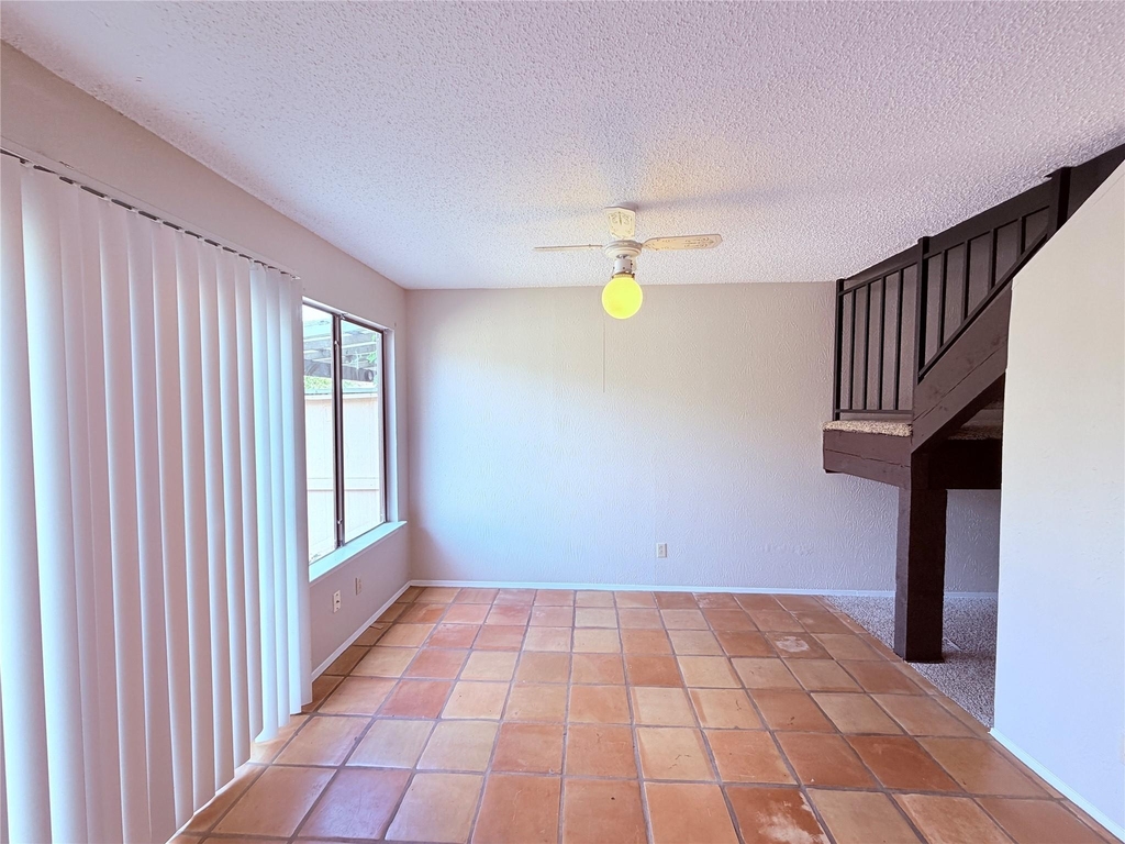 9611 Blue Creek Ln - Photo 17