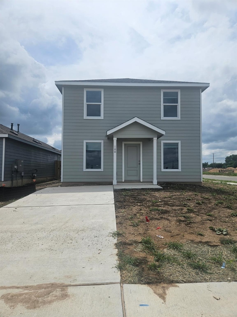 100 Silent Sky Ln - Photo 0