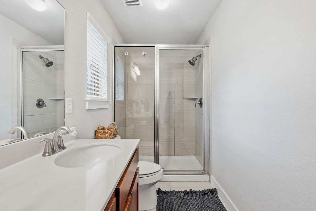 7402 Buchholz St - Photo 16