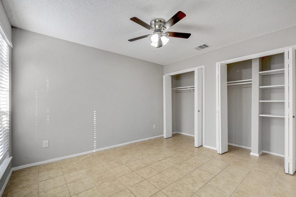 12207 Alderbrook Dr - Photo 18