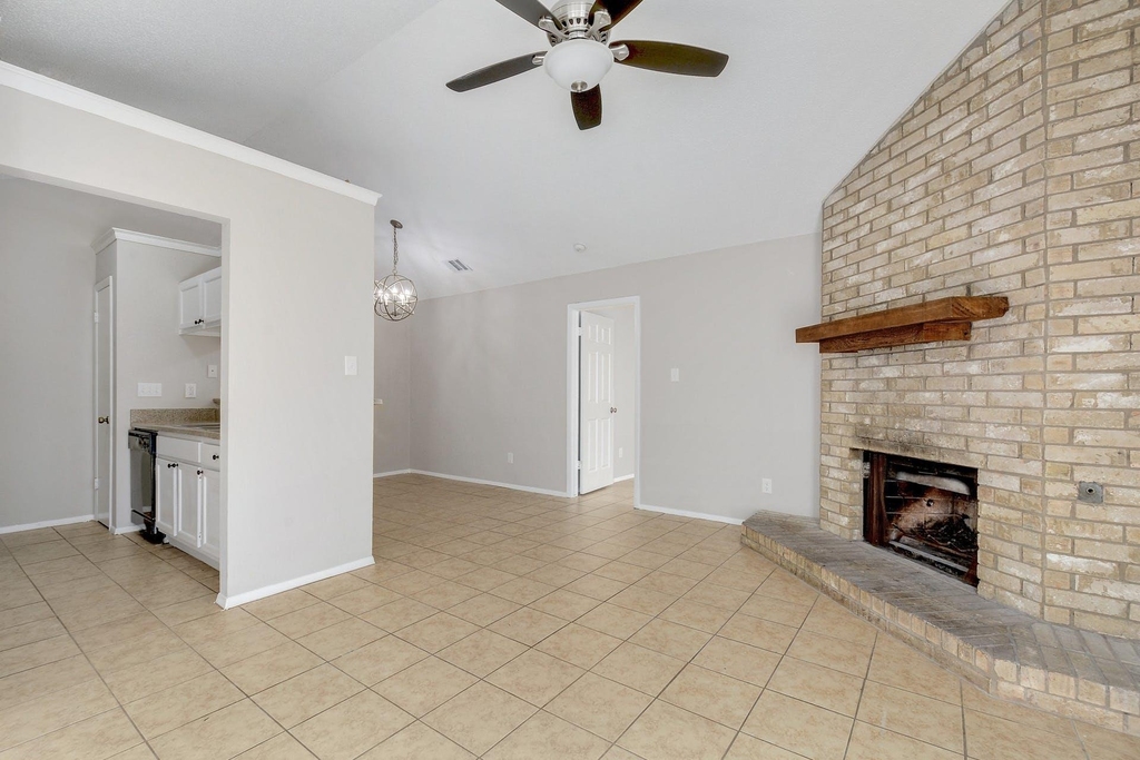 12207 Alderbrook Dr - Photo 5