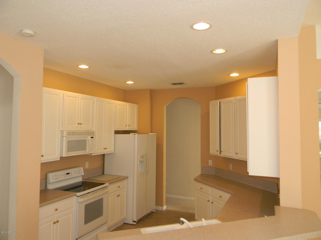 10599 Roundwood Glen Court - Photo 9