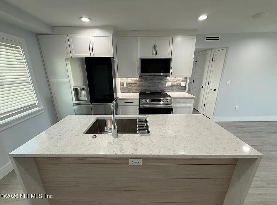 207 9th Avenue N - Photo 3