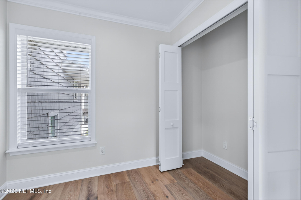 1766 Beach Avenue - Photo 9