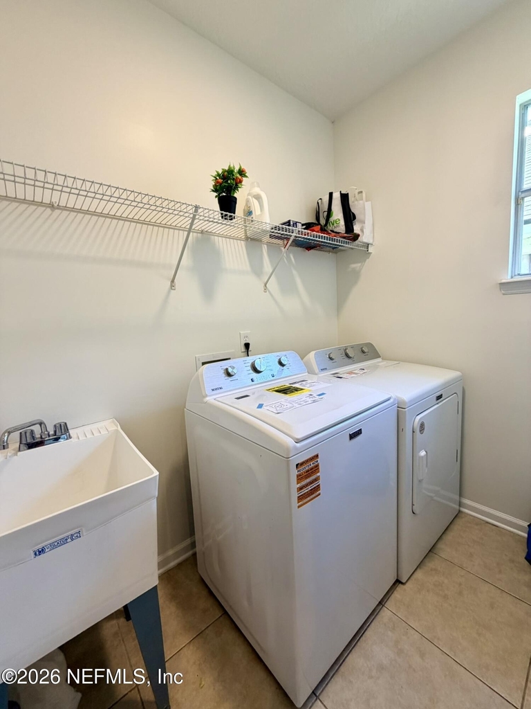 2411 Golfview Drive - Photo 8