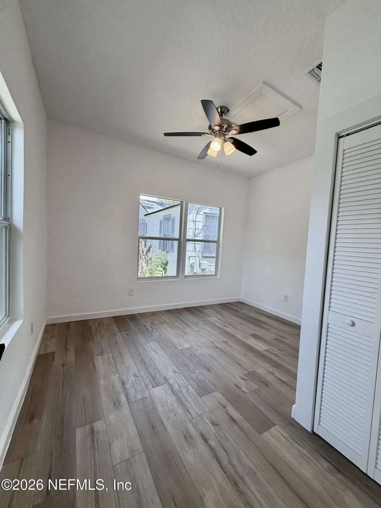 717 King Street - Photo 11
