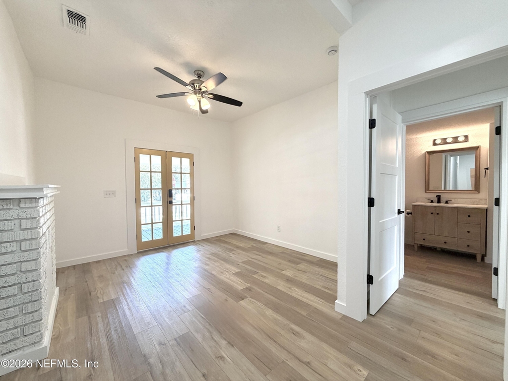 717 King Street - Photo 2