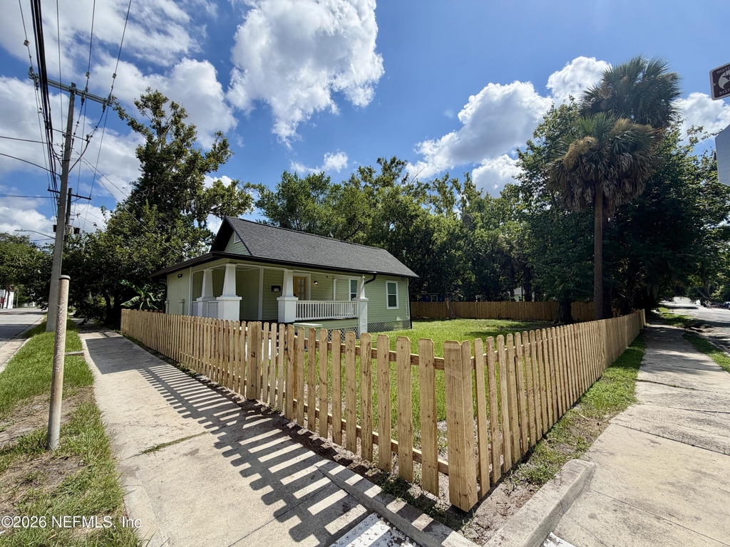 717 King Street - Photo 22